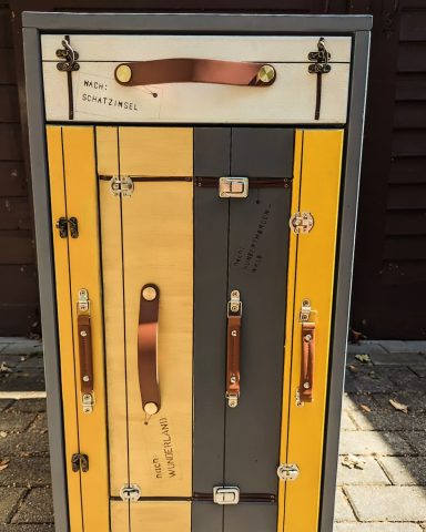 Koffer-Schrank