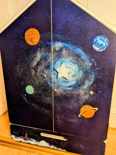 Weltraum-Schrank